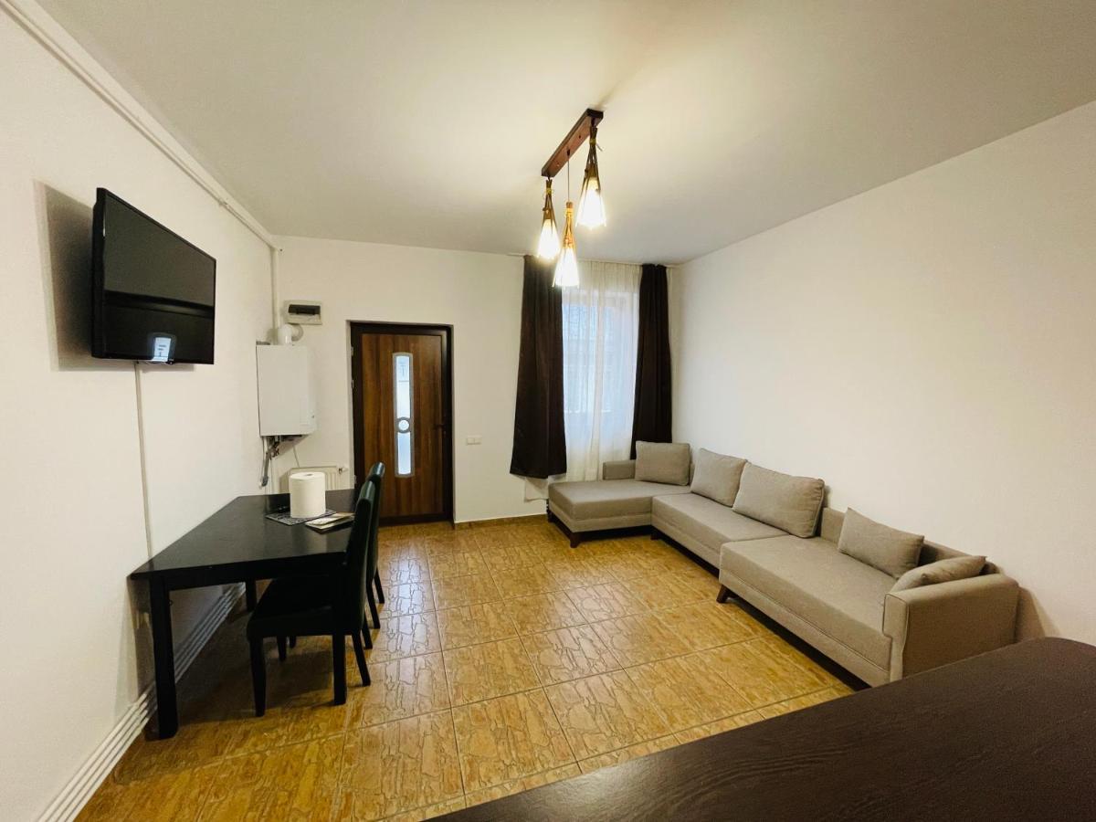 Casa Cu Balcon Apartment Брашов Екстериор снимка