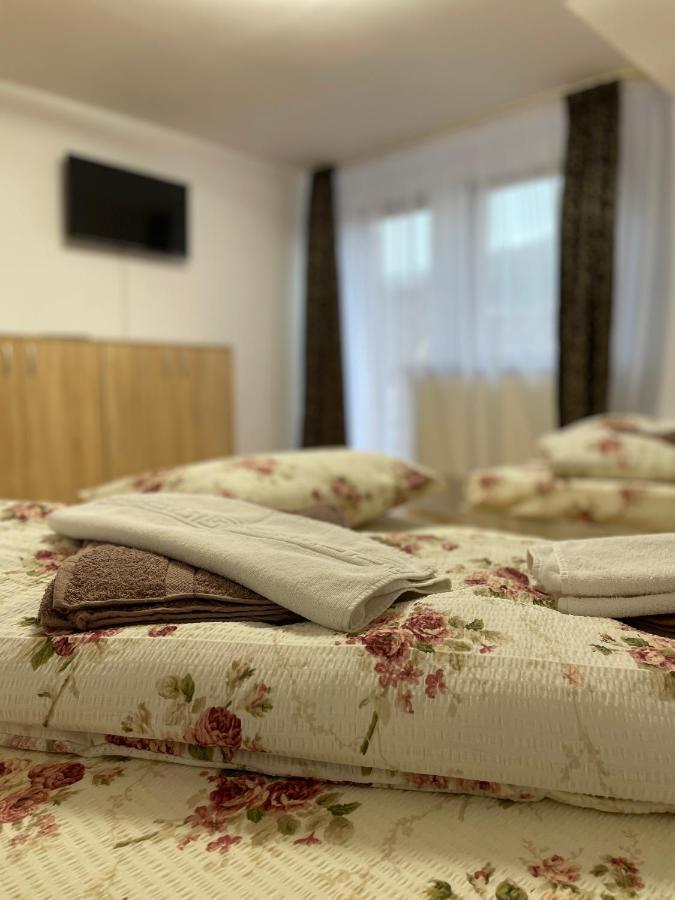Casa Cu Balcon Apartment Брашов Екстериор снимка