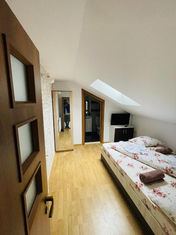 Casa Cu Balcon Apartment Брашов Екстериор снимка