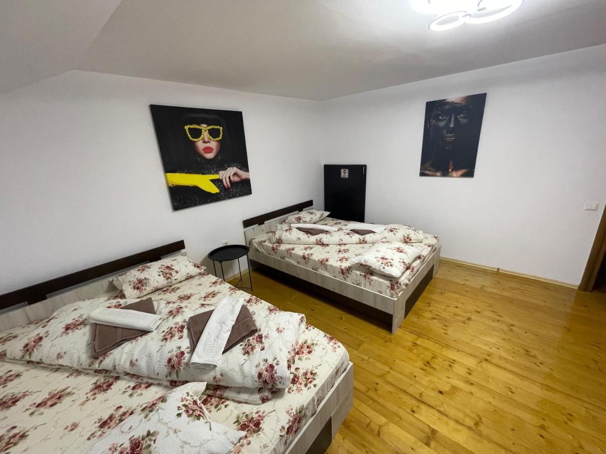 Casa Cu Balcon Apartment Брашов Екстериор снимка