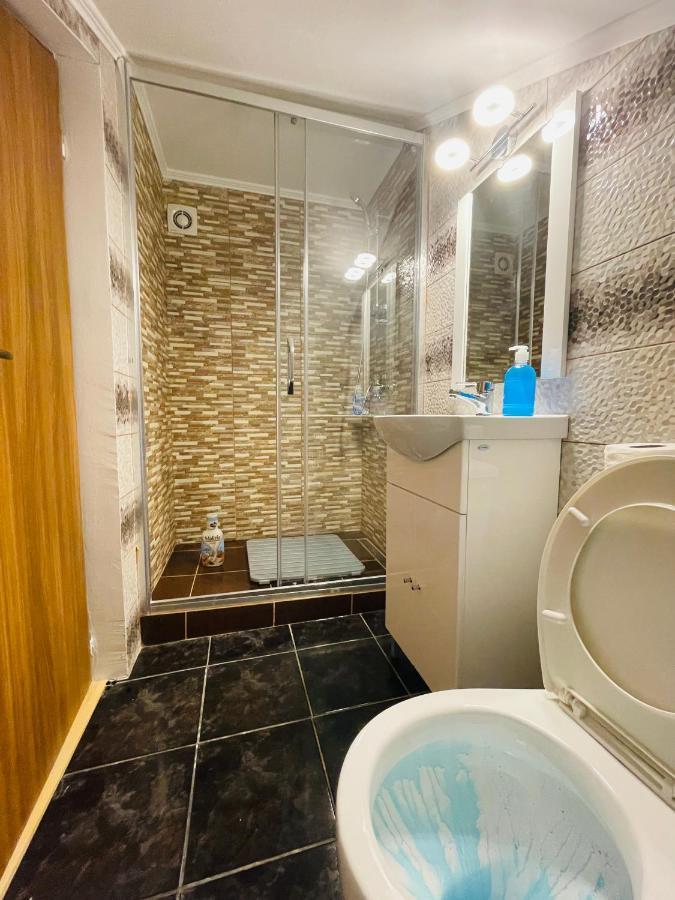 Casa Cu Balcon Apartment Брашов Екстериор снимка