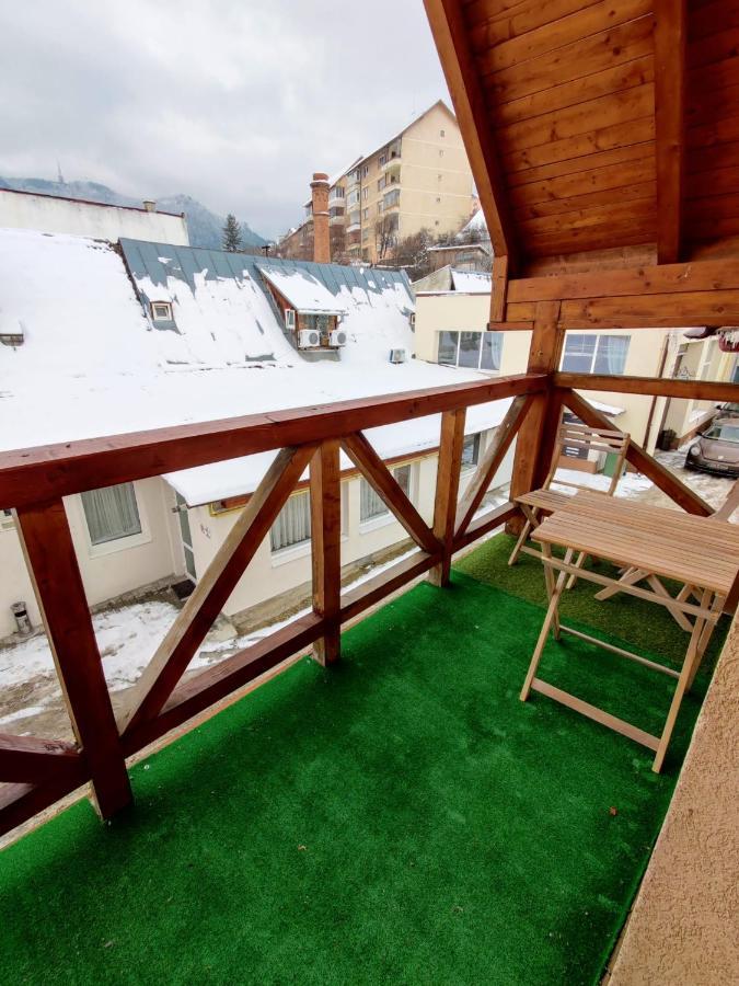 Casa Cu Balcon Apartment Брашов Екстериор снимка