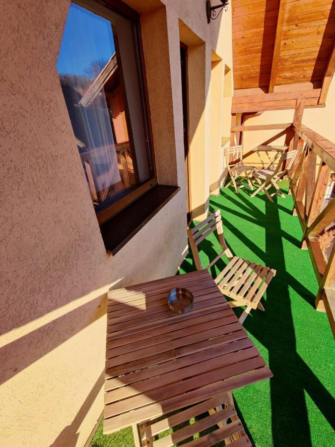 Casa Cu Balcon Apartment Брашов Екстериор снимка
