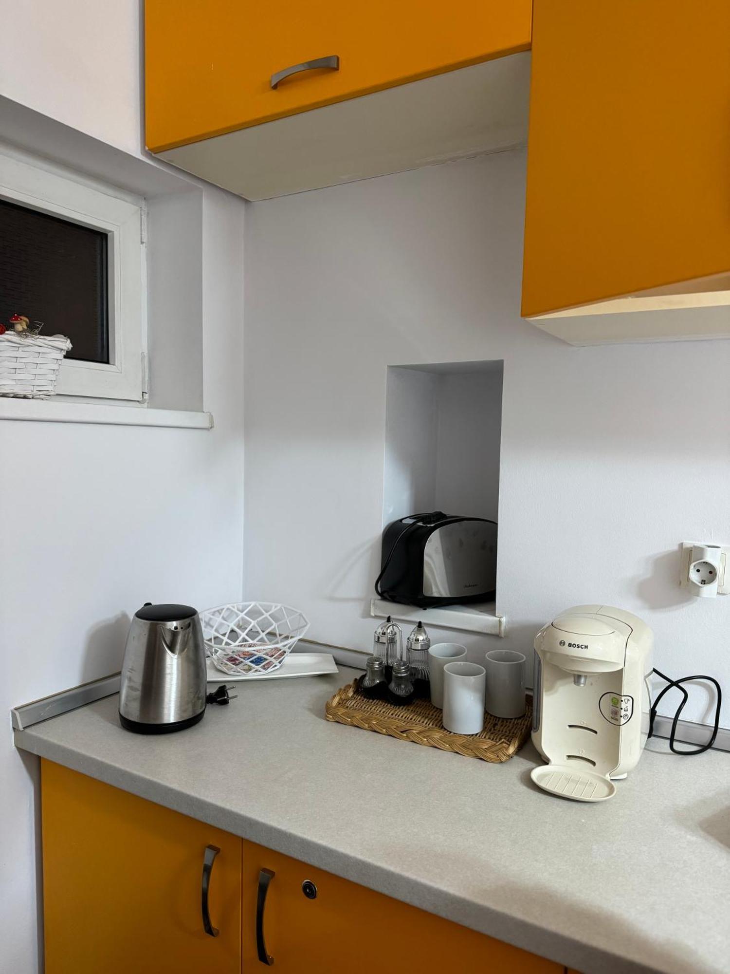 Casa Cu Balcon Apartment Брашов Екстериор снимка