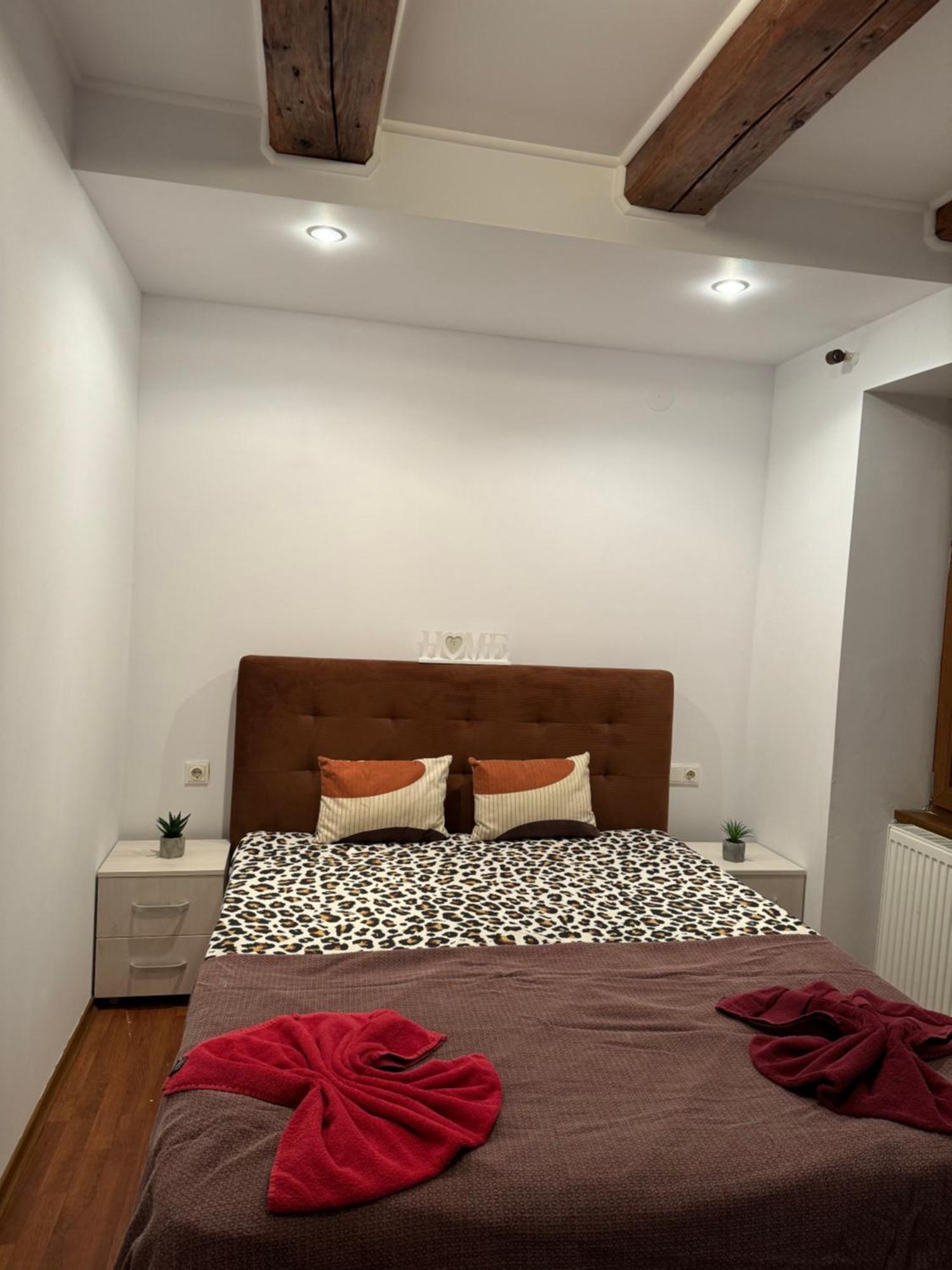 Casa Cu Balcon Apartment Брашов Екстериор снимка